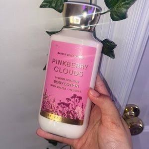 Bath & body works pinkberry clouds body lotion
